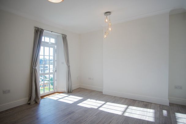 St Georges Road, Harbourside, BS1 5UJ - Photo 1