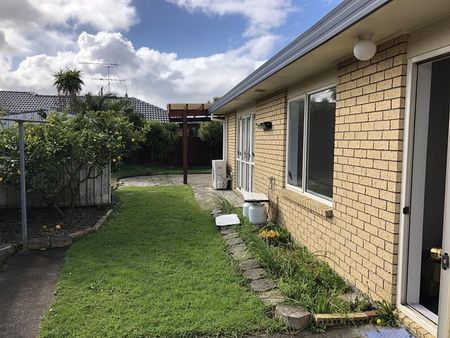 27 Sheriff Place, Randwick Park, Manurewa - Photo 4