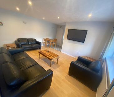 250 Forest Road - Huge 3 Bed with Driveway & Great SpecLoughborough - Photo 1