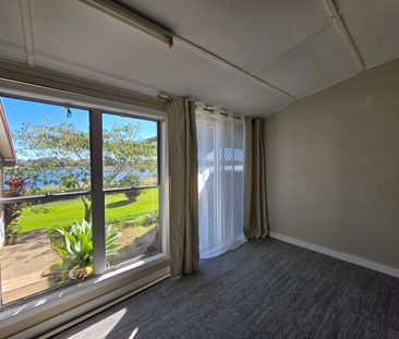 Spacious Riverside Living Close to the CBD - Photo 1