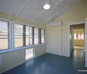 NEAT & TIDY - GREAT LOCATION - Photo 1