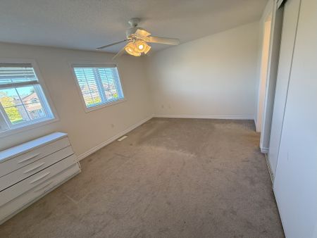 For Lease - 269 Dunsmore Lane, Barrie, Ontario - Photo 4