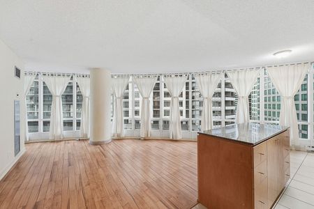 For Lease - 361 Front Street Unit# 810, Toronto, Ontario - Photo 2