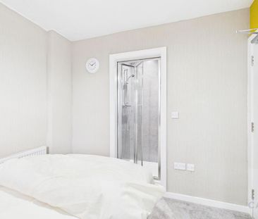 4 bedroom house of multiple occupation to rent - Photo 2