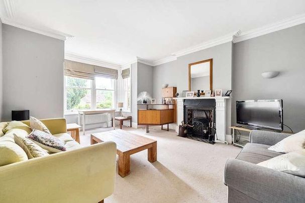 Peperharow Road, Godalming, Surrey, GU7 - Photo 1