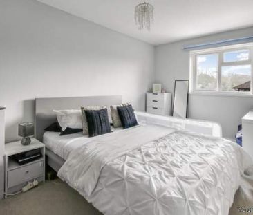 2 bedroom property to rent in Bracknell - Photo 1