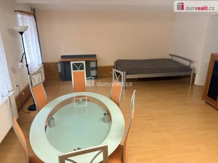 Byt 1+kk, centrum, Břeclav - Fotografie 5