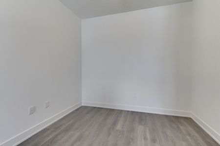 For Lease - 202 Burnhamthorpe Road Unit# 1506, Mississauga, Ontario - Photo 5