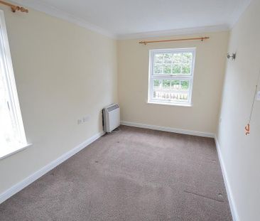 1 bedroom retirement property to rent - Photo 3