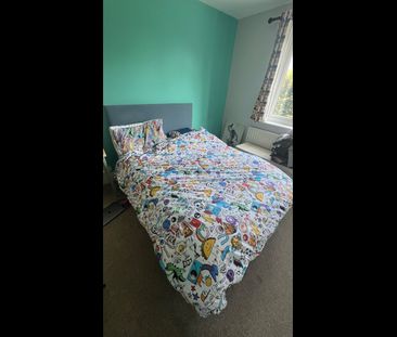 Room in a Shared House, Crawley Green Road, LU2 - Photo 1