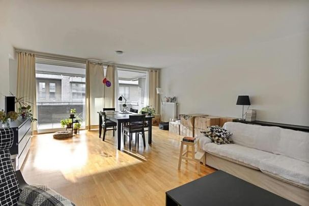 Appartement te huur - Photo 1