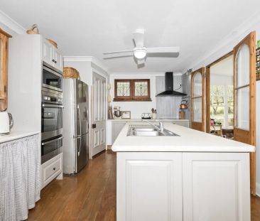 2 Bedroom Farmhouse - Photo 3