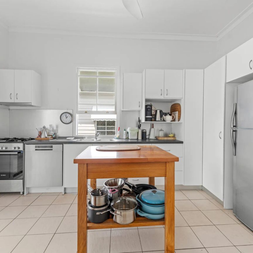 70 London Road, Clayfield. - Photo 1