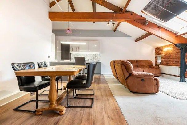 2 bedroom flat to rent - Photo 1