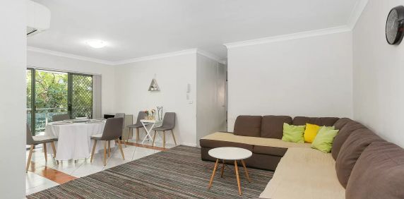 MGM MARTIN - THREE BEDROOM APARTMENT - Photo 2