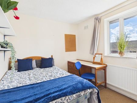 5 bedroom detached house to rent - Photo 5