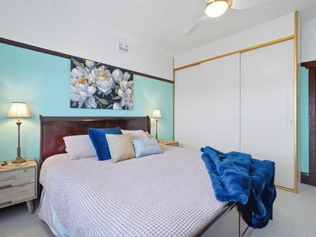 8 Watkins Ave, West Hobart - Photo 3