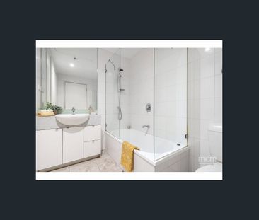 Spacious Two Bedroom Apartment in Central Southbank! - Photo 6