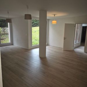 Appartement de 2.5 pièces au rez-de-chaussée - Photo 2