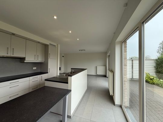 Villa te huur in De Pinte - Photo 1