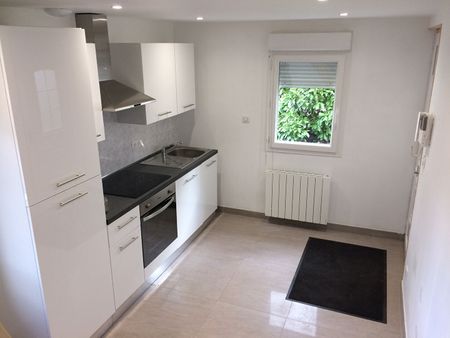 Location Appartement 2 pièces 42m² - Photo 3