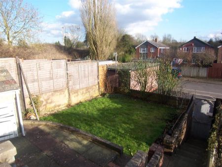 3 bedroom terraced house to rent - Photo 3
