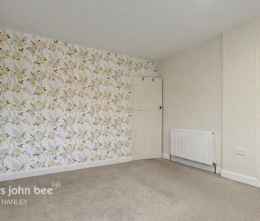 2 bedroom semi-detached house to rent - Photo 4