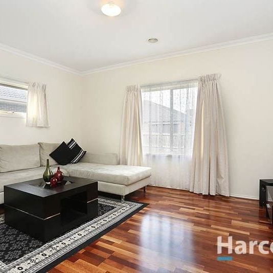 4 Bedroom Stunning Family Home! - Photo 1