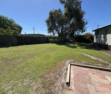 Conveniently Located! - Photo 1