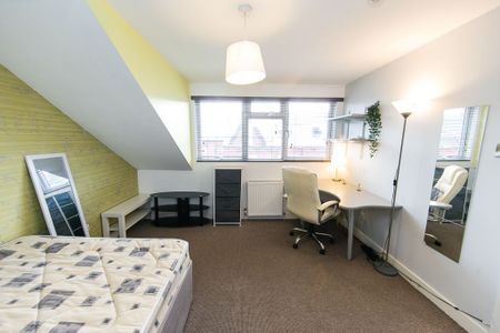 William Street, Hyde Park, Leeds - Photo 2