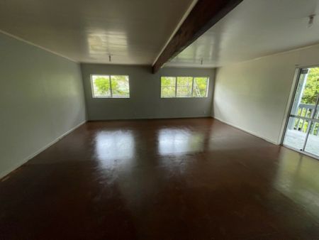 Stanmore Bay - 4 Bedrooms - Photo 5