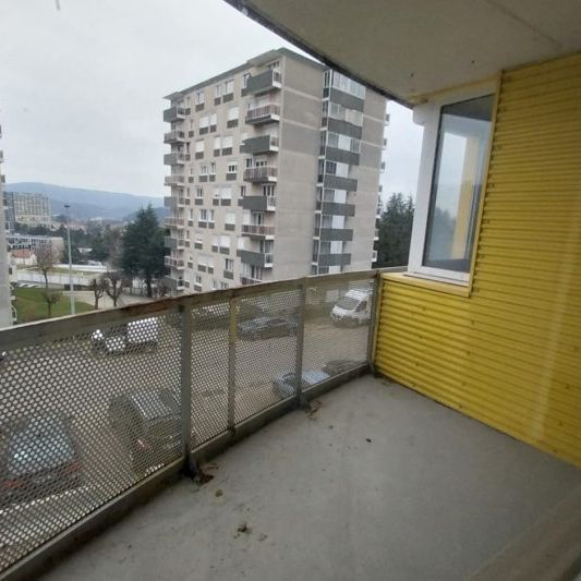 T3 avec balcon – 54 m² à Firminy (bd de la Corniche) – Disponible immédiatement ! - Photo 1