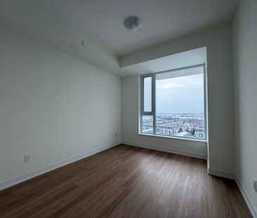 NEXT2 AT ELGIN EAST: BAYVIEW & ELGIN MILLS (2 DAVID EYER RD) AD#101023 - Photo 3