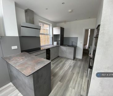 1 bedroom in a house share to rent - Photo 6