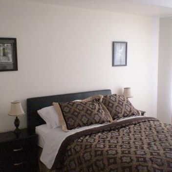310 Burnhamthorpe Rd. W - Photo 4