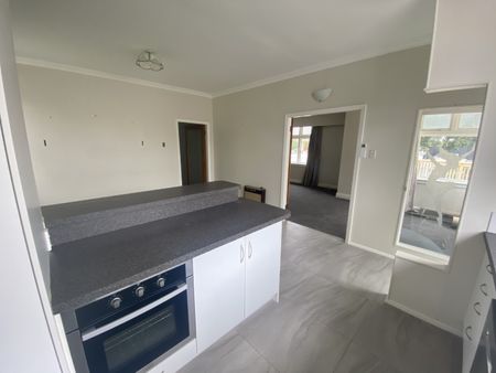 Spacious 4-Bedroom Home with Modern Upgrades in Lower Hutt - Photo 4