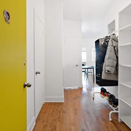 GHETTO MCGILL- 4 ½ RÉNOVÉ & MEUBLÉ – 2 CHAMBRES FERMÉES - Photo 3