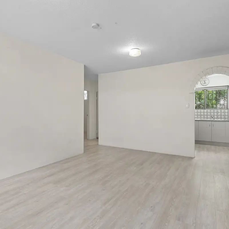 “Light, bright and airy in the heart of Toowong” - Photo 1