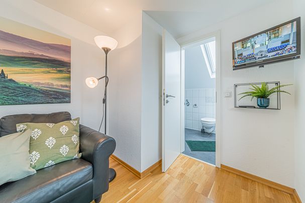 City-Residence: Hübsches Dachgeschoss-Apartment in Sachsenhausen - Photo 1