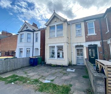 4 bedroom terraced house to rent - Photo 2