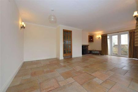 River Close, East Farleigh, ME15 - Photo 2