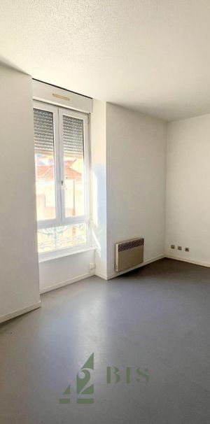 Location Appartement 1 pièce 23m² ROANNE 42300 - Photo 1