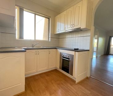 Great Location! Convenience! - Photo 6