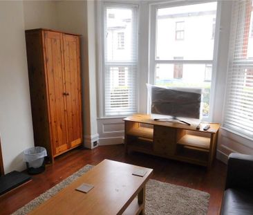 4 bedroom terraced house to rent - Photo 3