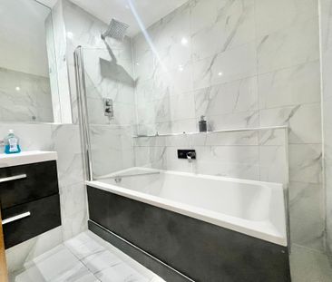 1 bedroom in a flat share to rent - Photo 5