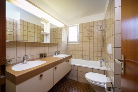 4.5 Zimmer, 1. Stock - Photo 2