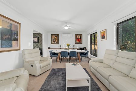 Prestige Wineries Estate Retreat with Views, Pool & Modern Luxury - Photo 2