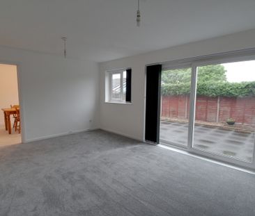 4 bed detached house to rent in Rugby Road, Hinckley, LE10 - Photo 1