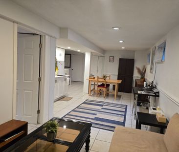 For Lease - 21 Laurel Valley Court, Vaughan, Ontario - Photo 2