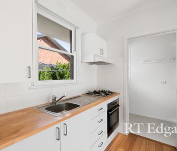 Thinking of selling? Contact our agent - Photo 1